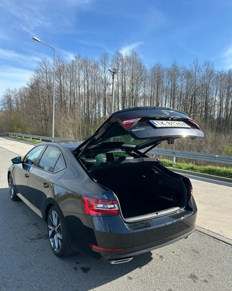 Skoda Superb cena 123000 przebieg: 123139, rok produkcji 2019 z Końskie małe 326